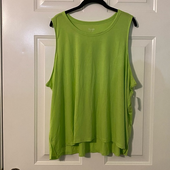 Old Navy Active Tank - Picture 1 of 4